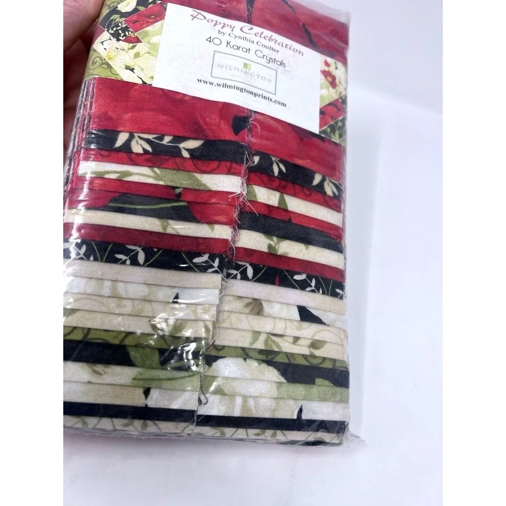 Wilmington Prints Poppy Celebration 40 Karat Crystals 2.5